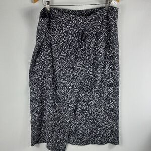 Reitmans Black and White Midi Wrap Skirt Size 18
